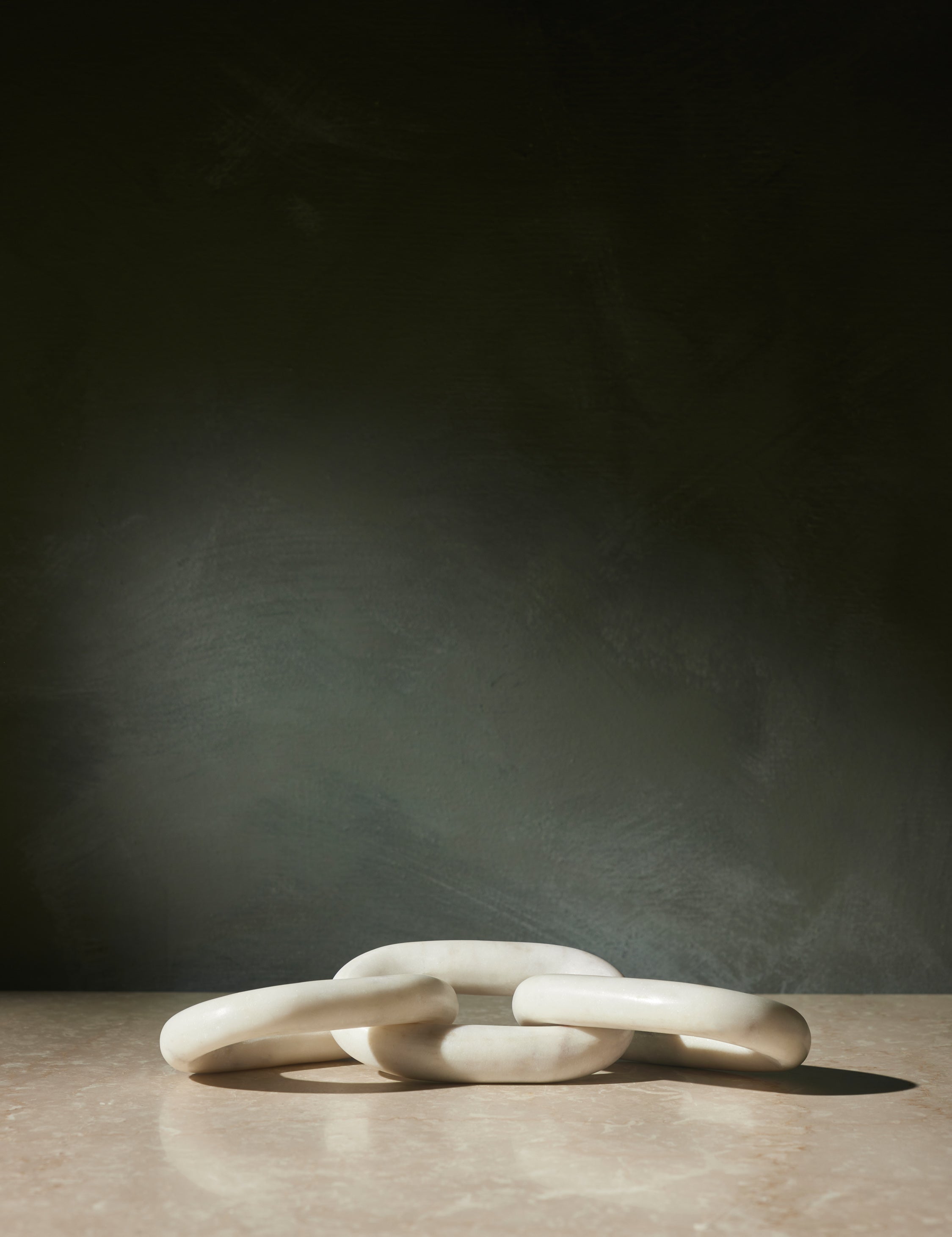 Almarine Chain Décor